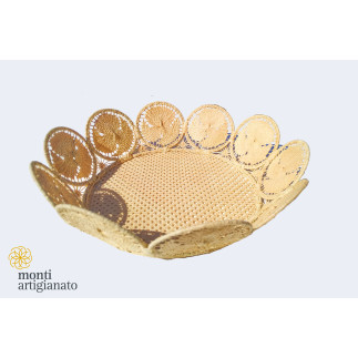 Round raffia tray