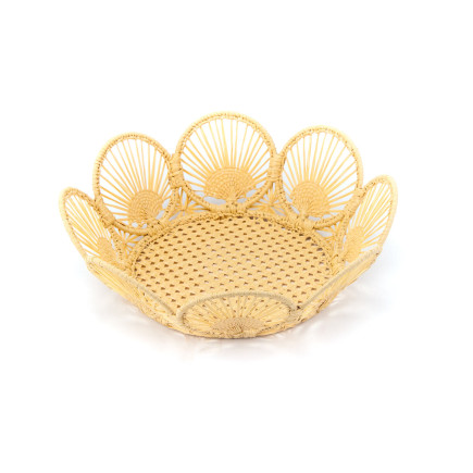 Round raffia tray with small hand fans